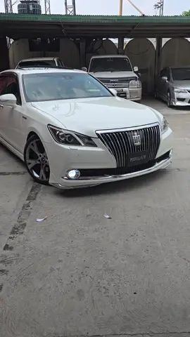 Toyota Crown Majesta F Version J-Frontier Modelista 2017#foryou #fyp #islamabad #views #viral #foryoupage #trending #fypシ #peshawar #pakistan #car #fyp #foryou  @Ahmadjatt222 @ArsalanJatt @mohammad_adnan_rajput      🪳 