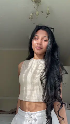 Hau gsta morena😫 #fypシ゚viral #tiktoktimorleste🇹🇱 #fypシ #crimson 