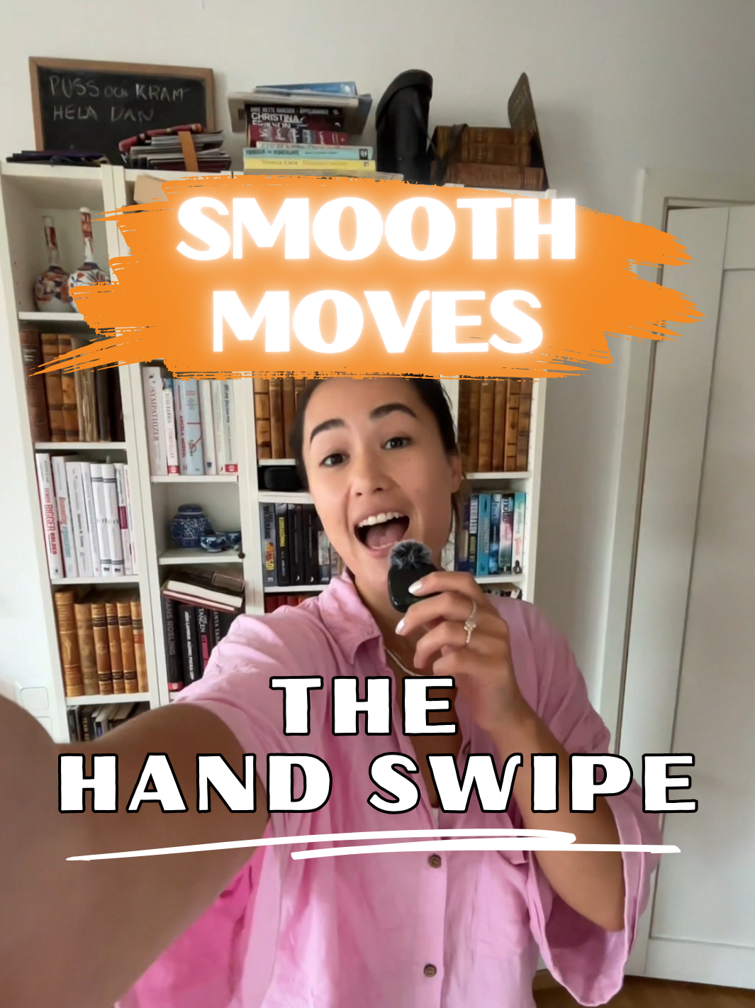 This is the hand swipe transition! Super easy transition but you might need a little help filming it!  #videoeditingtutorial #editingtutorials #editing101 #transitionstutorial #transitions #transition #transitionidea