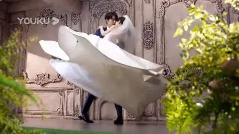 Zheqing and Wen Xi wedding 🤵🏻👰🏻‍♀️ #EmbraceInTheDarkNight #renyunjie #jesseren #gaorongfang #我们在黑暗中相拥 #任运杰 #方瑾 #fypシ #xyzbca #xybca