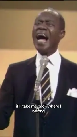 Louis Armstrong performing ‘Sleepy Time Down South’ Live at  BBC! 🎶 Hear him turn a classic tune into a lively, unforgettable showcase of jazz brilliance! 📼🎷 #Jazz #WhatAWonderfulWorld 