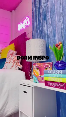 Look at that COLOR! vids creds: @extrafromeliz #trending #fyp #FitMami #roomcheck #roominspo #popofcolor #dormroom 