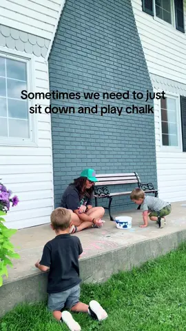 Your reminder to see the world through your childrens eyes for a little bit. Take the time to reconnect and just play. #momlife #momlifeisthebest 