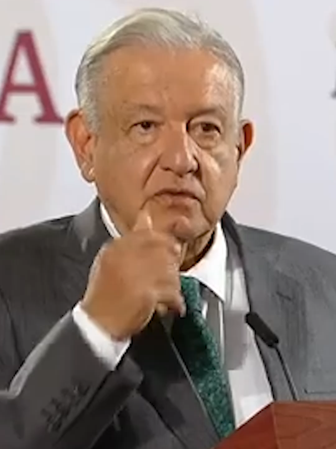 AMLO cuestiona la 