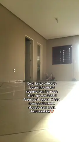 Deitadinha num palelão kkk #fy #pravoce #morandosozinha #foryou 