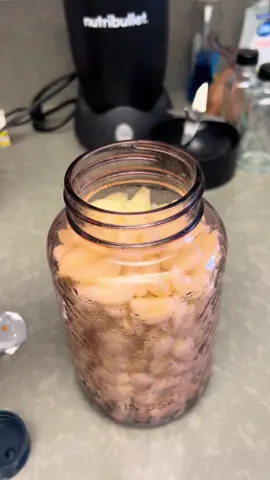 Medicine #garlic #honey #herbal #herbalmedicine #bees #antimicrobial #antifungal 