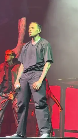 I have Breezy withdrawls ya I need to relive this. #chrisbrownofficial #1111tour #chrisbrown #LeftRightChallenge #nyc #live #concerts #breezy 
