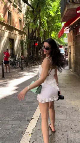 Walking down the street in Spain #barcelona #spain #foryou #girlmadeofrose #fyp #viral 