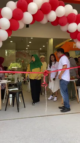 Pemimpin yang ramah investasi , membuka lapangan kerja buat anak anak bangsa … #srdgubernurku  #politikntb  #tomorocoffee #fyp 