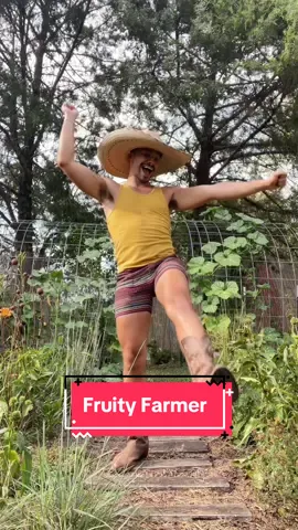 Who says farmers can’t turn a look? 👨🏽‍🌾💅🏽✨