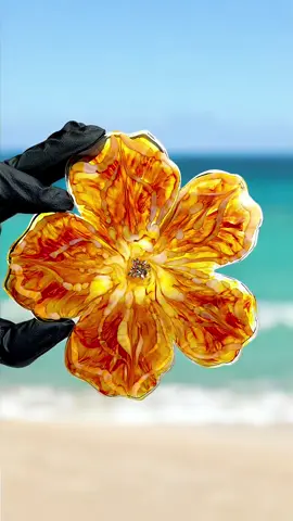 sometimes resin blooms don't turn out how we want them to 😅 I was in a rush and couldn't wait enough long before I poured 🌼 #epoxy #resin #resincoasters #resincrafts #art #DIY #handmade #viral #fyp #resinbloom 
