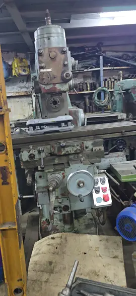 #milling #millingmachine #sajo #Tos #Vernamo #machine #metalworking #universalmilling #bulmax #251f #321f #machinery #metalworkingtools #industrial #industerialtool #heavymetal #cnc #millingcnc #فارزة #Sajomilling #sweden #lebanon #lebanon🇱🇧 #iron #drill #