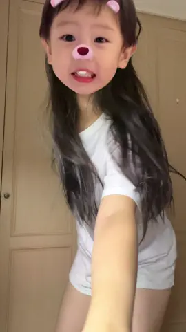 내가 허벅지 안쪽에 모기가 물려서 ㅈㄴ 긁었더니 ㅋㅅㅁㅋ처럼 보여 진짜로 근데 학원쌤이 나보더니 남친있냐고 왜 다리에 ㅋㅅㅁㅋ가 있냐고 물으셨는데 내가 있던 하던 왜 알빠신지 애들있는데 짜증나게