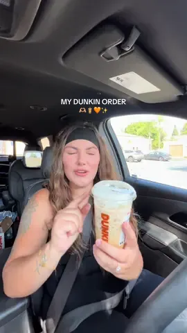 Vanilla Iced Latte, 1 pump of butter pecan, oatmilk & marshmallow cold foam 🤍 #dunkindonuts #dunkin #dunkindonutsicedcoffee #icedcoffee #marshmallow #tastetest #coffeetok #coffeetiktok #fyp @Dunkin' 