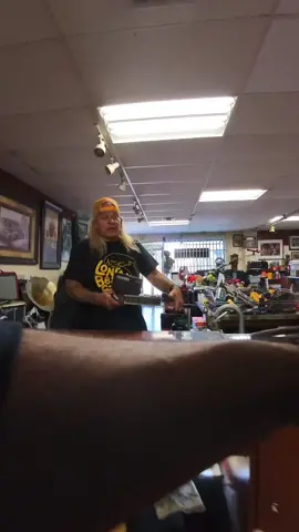 Day In The Life Of A Pawn Broker #pawnshop#simi#simivalley#resller#resllercommunity#viral#fyp#foryoupage#resellers#forsale#jewelry#jewelry#pov#dayinmylife#dayinthelife#routine#resllers#