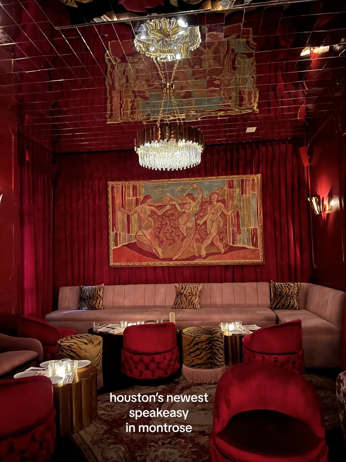 Houston girlies! ❤️ Come escape to the south of france at this gorgeous speakeasy in Montrose Houston, TX 🍸 💌 910 Westheimer Rd Houston TX 77006 #thingstodoinhouston #montrosehouston #houstontx #houstondateideas #houstonspots 