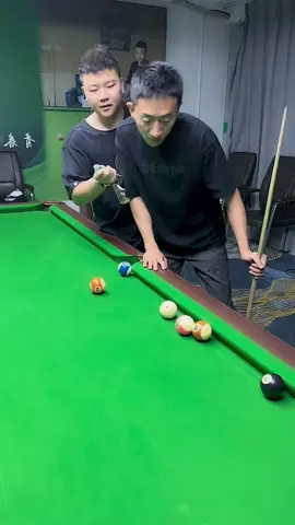 #snooker #bhfyp #sport #sports #games #pool #ball #trickshot #billiards #snooker #trickshots #ronnie #billiard #pooltable #billar #sinuca #cue #billard #poolhall #poolshark #bilardo