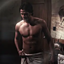 #samwinchester ~ he looks like a fresh pack or Hawaiian rolls #jaredpadalecki #supernatural #spn #thecw #samwinchesteredit #aftereffects #foryou @𝓬𝓮𝓵𝓲𝓷𝓪🇮🇹 @🌿Orchid🌿 @kat⸆⸉ @katherine supremacist @megan 
