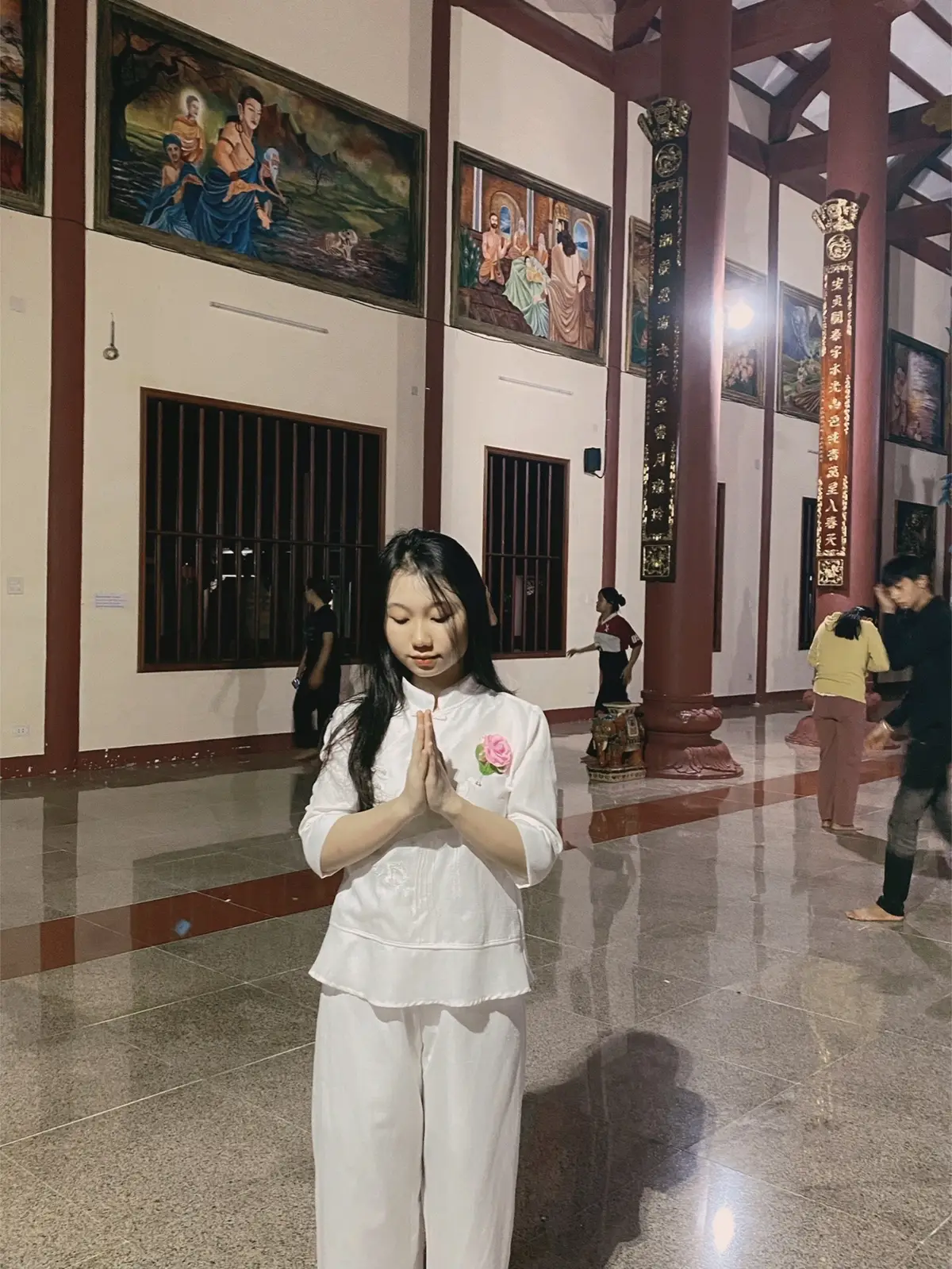 Mùa vu lan đầu tiên con không còn có ba nữa , ngực con cài đoá hoa hồng phấn… 🪷☺️ #vulanbaohieu 