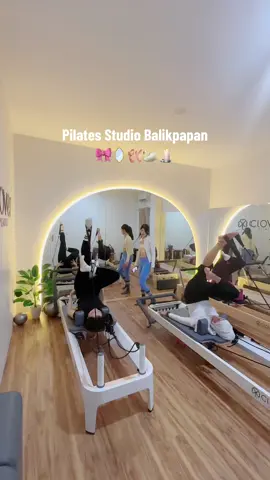 Pilates Studio Balikpapan 🎀🪞🩰🦢 #pilatesbalikpapan #pilatesikn #pilatesstudiobalikpapan #yogabalikpapan #tennisbalikpapan #poundfitbalikpapan #gymwanitabalikpapan #fitnessbalikpapan #iknnusantara #nusantaraproject 