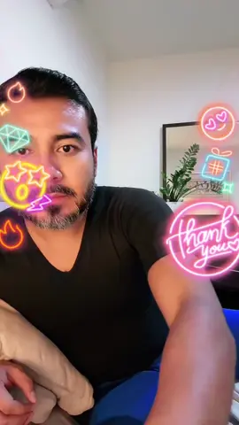 ¡Gracias por el magnífico Regalo que enviaste a mi LIVE! #livegift #tomshug #abrazodetom #daniherreramx 