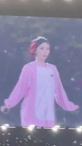 HER TWERKING WHILE WEARING PIG ONESIE HDJEJDJSJ BOCILLL 🤏😭😭😭 #ningning #닝닝 #ningtok #aespa 