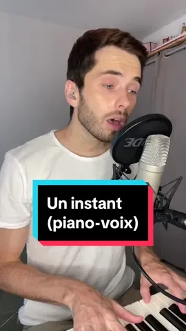 « Un instant » est dispo sur toutes les plateformes de streaming et sur YouTube avec un clip ➡️ Lien dans ma bio 👌🏻✨ Aussi, je jouerai en concert au Café de la danse à Paris le 2 novembre ! ➡️ Les places sont en vente sur le site de la Fnac et du Café de la danse bien sûr ! Les liens sont dans ma bio également 😉 #uninstant #alexiscarlier #singing #chant #piano #thevoice #singersongwriter 