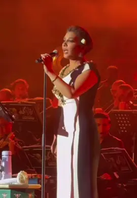 @sola ❤️#assala #carthage #festival_carthage❤ #اصالة #اصاله_نصري #قد_الحروف #تونس #قرطاج #مهرجان_قرطاج #صولا #امان_امان #الاردن #المغرب #اكسبلورexplore #المغرب🇲🇦تونس🇹🇳الجزائر🇩🇿 #الامارات #الكويت #السعودية #مصر #jordan #100k #viral #fyp 