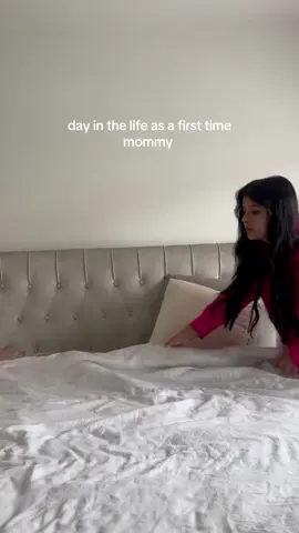 Miss her like this 🥹♥️ #dayinthelife #momvlog #Vlog #dailyvlog #fyp #morningroutine #firsttimemom #girlmom #babygirl #newborn #baby #pakistani #dyson #freshbeauty @Dyson UK @BabyBjörn @Fresh Beauty @Nanobébé @TuttiBambini 