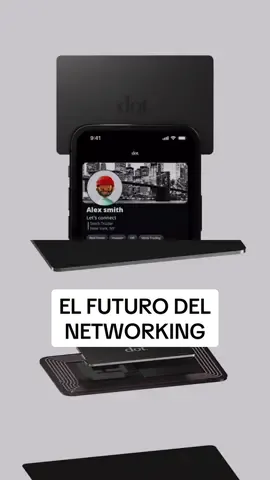 Hoy quiero compartir con ustedes mi experiencia con la dot. Card, una tarjeta de presentación digital que está cambiando la forma en que hacemos networking. ¿Alguna vez te has cansado de llevar un montón de tarjetas físicas? Con la dot. Card, todo eso es cosa del pasado. Esta innovadora tarjeta digital es compatible con iPhone y Android, y utiliza tecnología NFC para compartir tu información de contacto con solo un toque. Lo que más me gusta es su configuración personalizable. Puedes elegir qué redes sociales y métodos de contacto compartir, todo desde una interfaz fácil de usar. Además, está disponible en varios diseños como el dot.card simple, dot.classic, dot.thin y dot.metal, adaptándose a cualquier estilo y necesidad. La dot. Card no solo es útil para individuos, sino también para empresas que buscan estandarizar la manera en que sus empleados comparten información. Según las reseñas, los usuarios aprecian su facilidad de uso y diseño elegante, lo que la convierte en una herramienta esencial para el networking moderno. Si estás buscando una forma eficiente y moderna de compartir tu información de contacto, te invito a ver el video completo y descubrir cómo la dot. Card puede facilitar tu vida profesional. ¡No olvides dejar tus comentarios y suscribirte para más contenido como este!