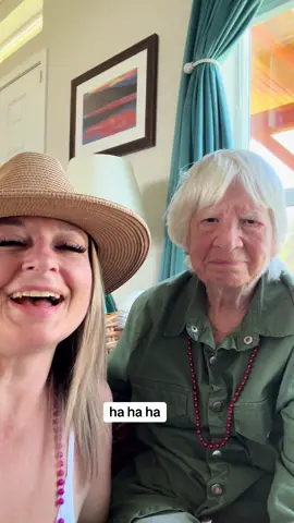 My grandma Florance has dementia. She is 92!! I haven’t seen her for a year and we don’t talk bc she doesn’t know how a phone works. I just want to 😭 she knew who I was. If you give her time to respond she will answer, not always correctly but she does respond. Reminds me of the time we gove solo so he can process information. She’s still very much in there. #soloasd #solo #grandma #granddaughter #grandparent #memory #dementia 