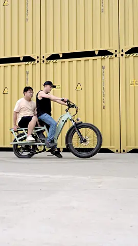 Front 24 inch wheel rear 20 inch long seats dual battery long range pizza fast food delivery 48v 500w powerful electric cargo bicycle e bike #ebike #electricbicycle #electricbike #electriccargobike #beecoolebike #cargobike #cargoebike #deliverybike 