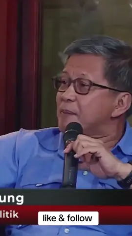 Rocky Gerung berbicara tentang PDI-P #rockygerung #rockyakalsehat #akalsehat #demokrasi #indonesia #viral #fyp #terbaru #logika #berpikir 