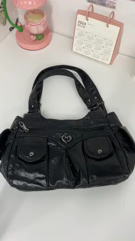 🖤Try on!! Cool girls don't miss it!!! #TikTokShop #fypp #trending #cool #usa_tiktok   #coolgirls #zip #laborday #halloween2024 #musthave #bag