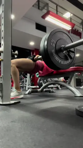 Parte de nuestra rutina de hoy LUNES! 🥵 #paratiiiiiiiiiiiiiiiiiiiiiiiiiiiiiii #tiktok #viral #fypシ #parati #gimnasio #gym #rutina