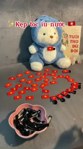 Kẹp tóc iu nước 🇻🇳 hoà chung không khí rạo rực của Quốc khánh 2/9 thiêng liêng, Ado xin lan toả tới các nàng chiếc kẹp tóc nhỏ xinh thể hiện tình iu Tổ quốc siu to ✨🇻🇳🇻🇳🇻🇳 #adobaby #keptoc #quockhanh #covietnam #vietnam #trend