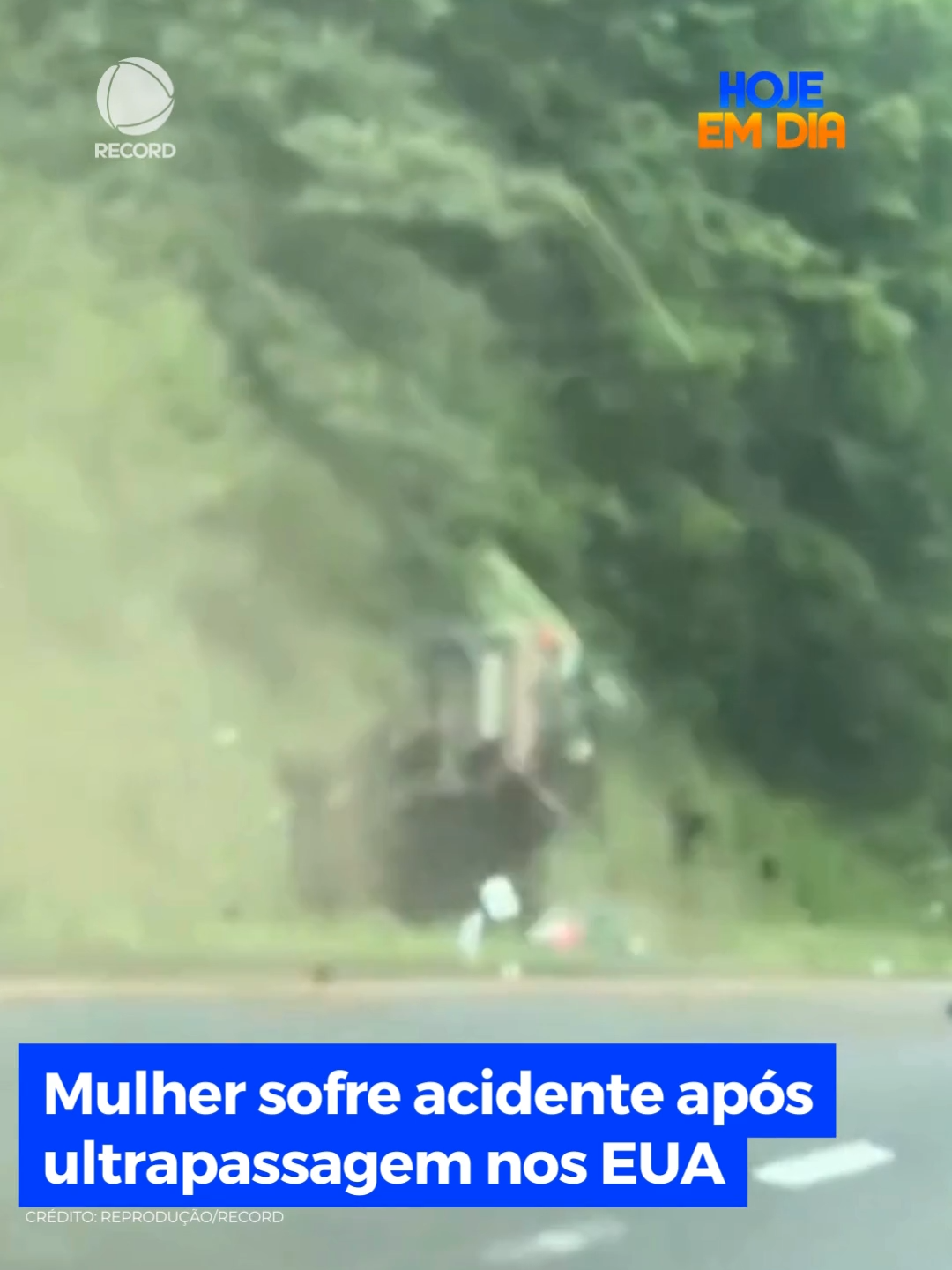 Mulher tenta ultrapassar carro pelo acostamento e sofre acidente nos Estados Unidos. A motorista, que sobreviveu, tem histórico problemático, com brigas de trânsito e vício em analgésicos #HojeEmDia #RECORD