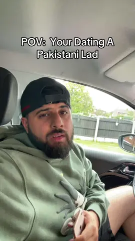 HFC Chicken For A Date😘🥰 #fyp #pakistani #viral #foryou #foryoupage #tiktok #date #desi #comedyvideo 