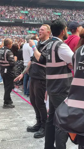 Security swiftie 🩶 #taylorswift #TSTheErasTour #erastourlondon #wembleyN7 #fyp @Taylor Nation @Taylor Swift 
