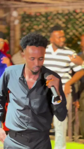 ina cali shaah #soomaaliland #hargaysa #foryou #youpage #burcotogdhersomaliland #muusebiixi #cabdikariincalishaah 