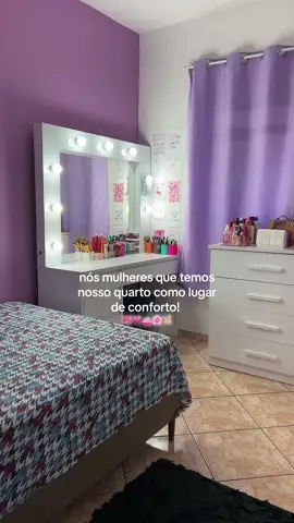 🥹 #RoomTour #aesthetic #tourpelomeuquarto #girlygirl #daily #paty #autocuidado #itgirl #maquiagem #penteadeira #comprinhas Ib: @nic ౨ৎ ⋆｡˚ 