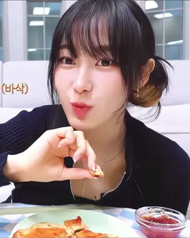 Giselle eating🥡 #aespa #giselle #mukbang #giselleaespa #hannies🥟 #fyp 