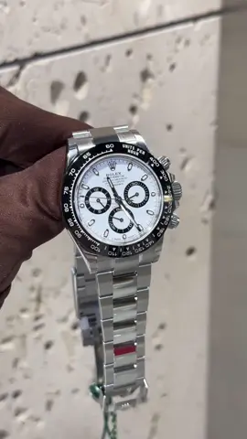The iconic Rolex Daytona 116500LN, crafted in stainless steel with a sleek ceramic bezel, embodies the perfect blend of performance and luxury. Timeless design meets precision engineering. ⌚✨ #Rolex #Daytona #116500LN #CeramicBezel #StainlessSteel #LuxuryWatches #Timepiece #WatchAddict #RolexDaytona 