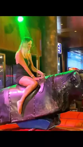 🔥🔥🔥 #mechanicalbull #bullriding #bullrider #ridergirl #bull 