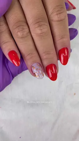 Decoração com folhas secas e folhas de ouro. #manicure #pedicure #asmr 