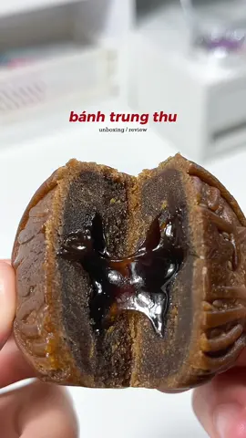 ăn hơi bị cuốn nha 🤤🥮#banhtrungthu #unboxing #ancungtiktok #viral #anuong #review #nghile2009 #muataitiktokshop🛍 #xuhuong 