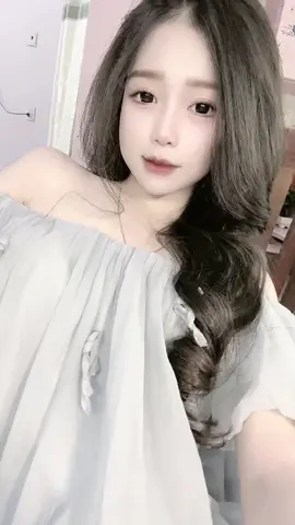 - Cả cuộc đời, bên cạnh anh mãi thôi...