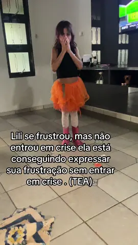 Lili esta conseguindo ae expressar sem entrar em crise, e uma grande vitoria ela conseguir por pra fora sem ter crises, depois dessr momento filmado ela fez uma carta pra mim cheia de corações ❤️#autismotiktok #sabedoria #maeefilha #apraxiadefala #educacao #atipico #superacao #tdah #maedeautista #autismoinfantil #amor #surdosqueouvem #criseautismo #crisemeltdown #pain 