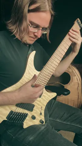 This one is a classic!  Can you guess the song? 🤔🤘 - - - - - - - - #animalsasleaders #wovenweb #thewovenweb #joyofmotion #intheairtonight #philcollins #funny #thump #guitar #shred #fyppppppppppppppppppppppp #8string #7string #djent #progressivemetal #prog #bass #slapbass 