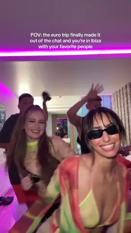 First night out in Ibiza is for @elrowofficial 🎉🍭🥳